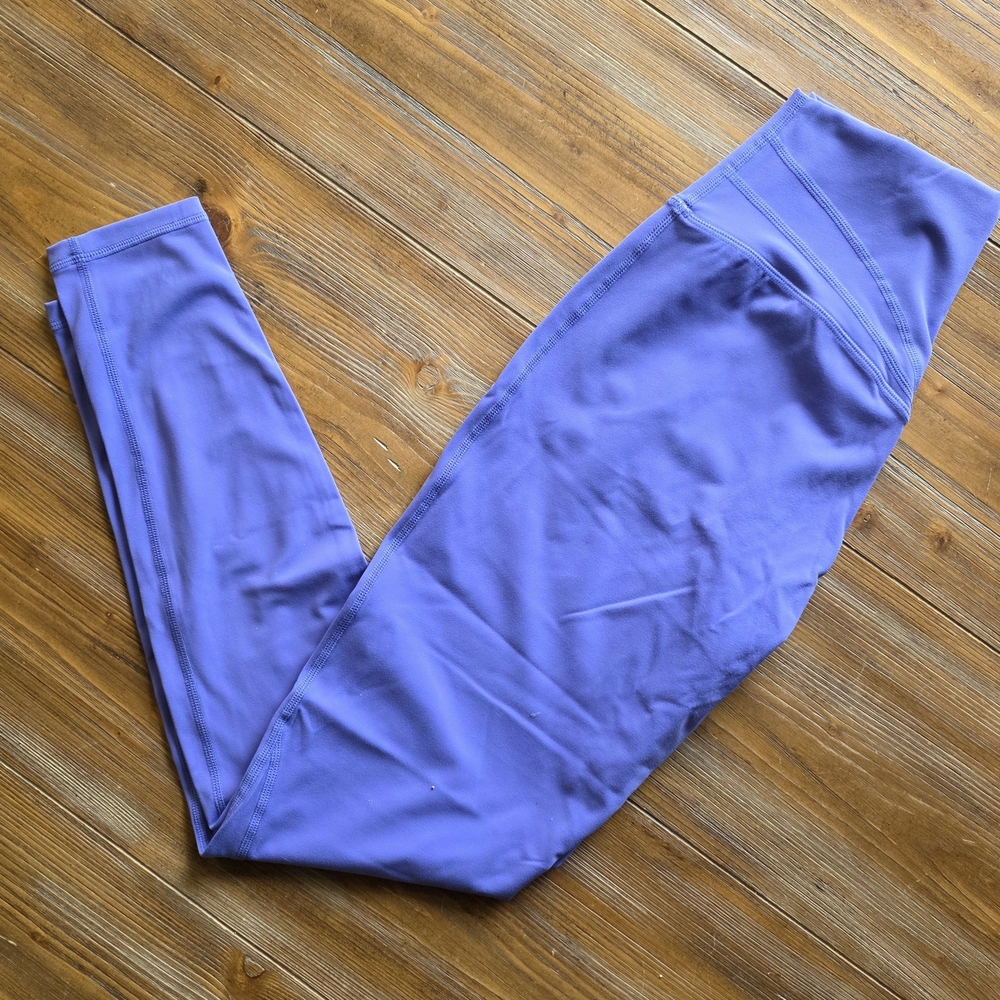 BuffBunny Medium Very Peri Legacy Leggings